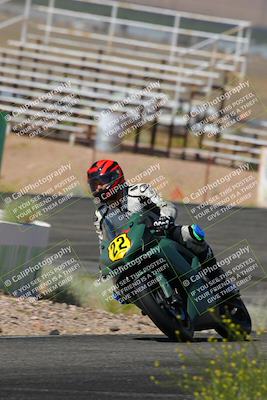 media/Jun-04-2022-WERA (Sat) [[b852bbbd55]]/Practice Races/7- WERA riders school/